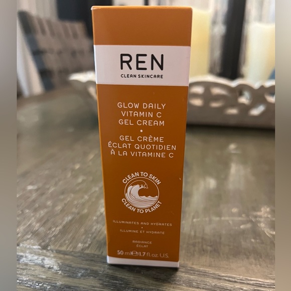 REN Other - ✨REN Vegan Glow Daily Vitamin C Gel Cream